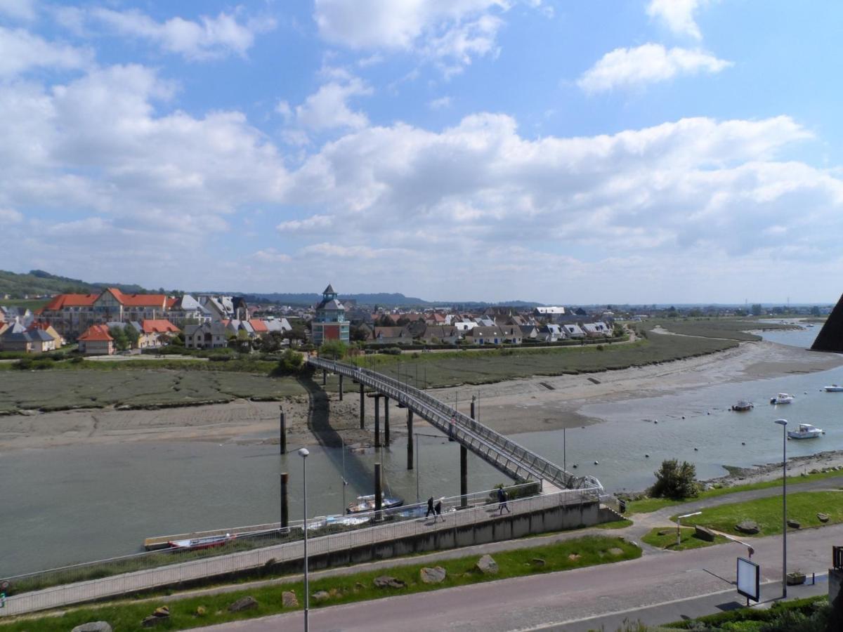 Appartement Avec Terrasse Panoramique, Acceptant Les Animaux, Parking - Fr-1-487-281 Cabourg Exterior photo